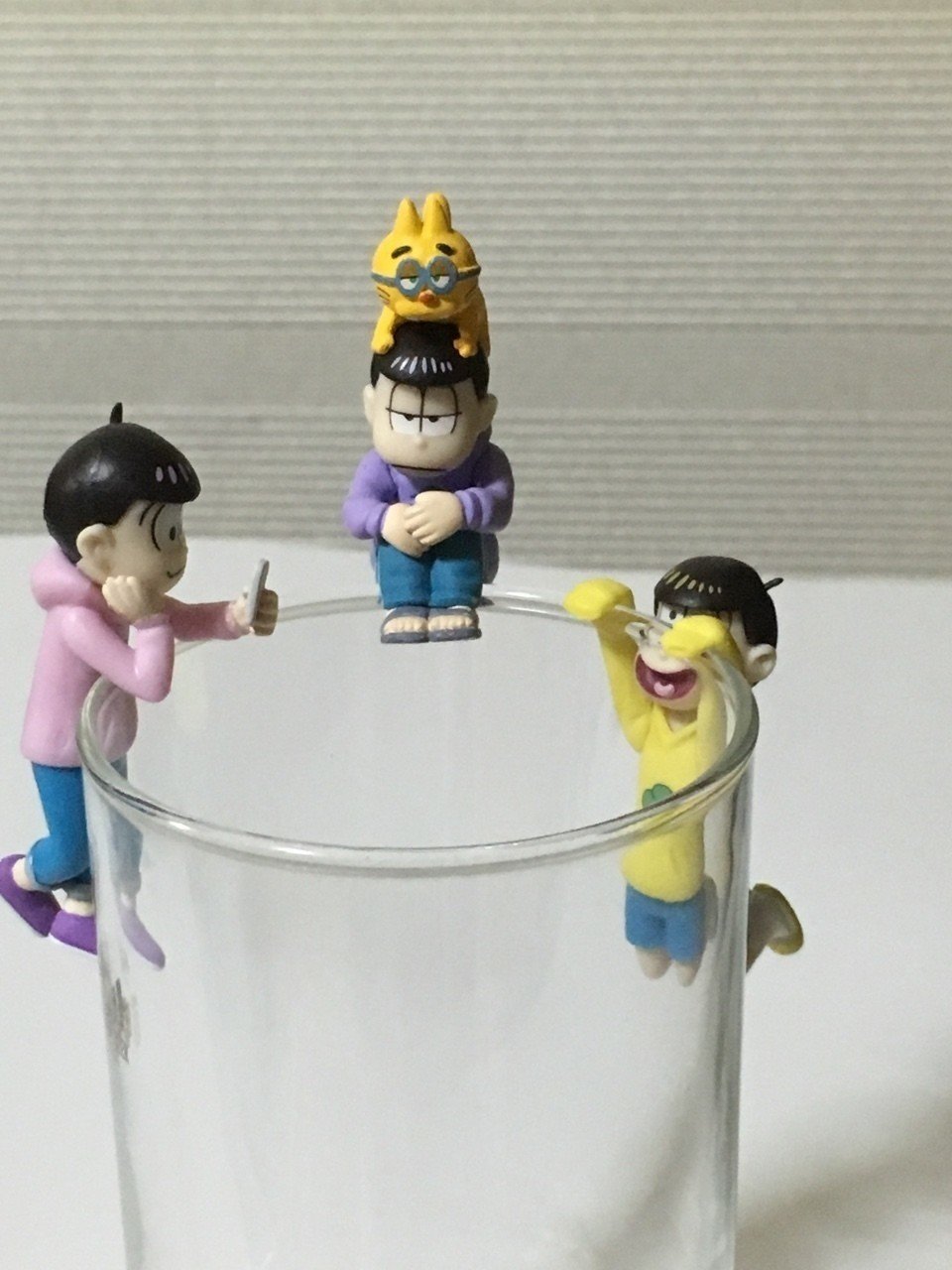 おそ松さんのコップのフチ子がかわいい Meitoku Note おそ松さんのコップのフチ子がかわいい Meitoku Note