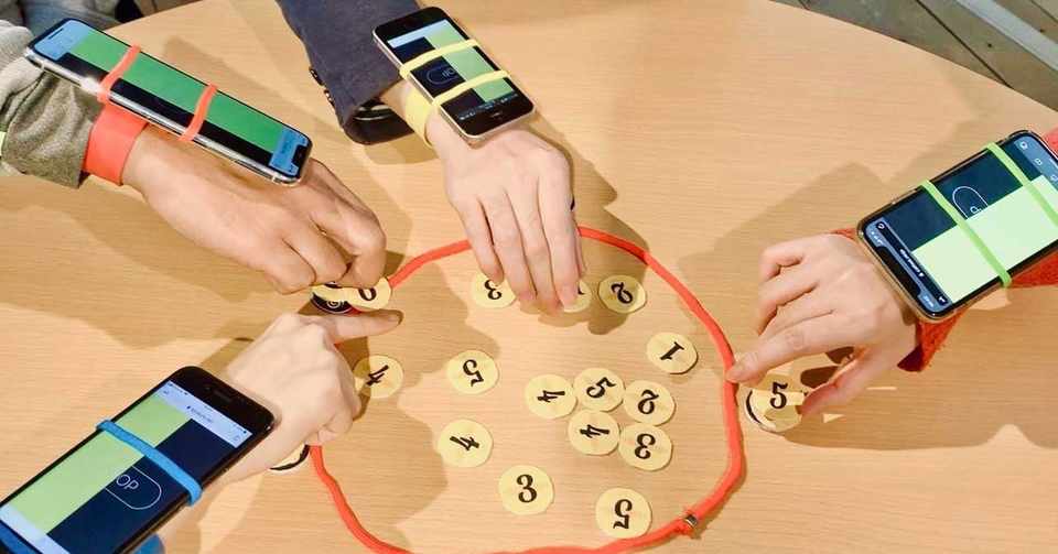 スマホを腕につけて遊ぶ 新感覚アクションゲーム 忍者猫足の隠密大作戦 をプレイ オインクゲームズ Note