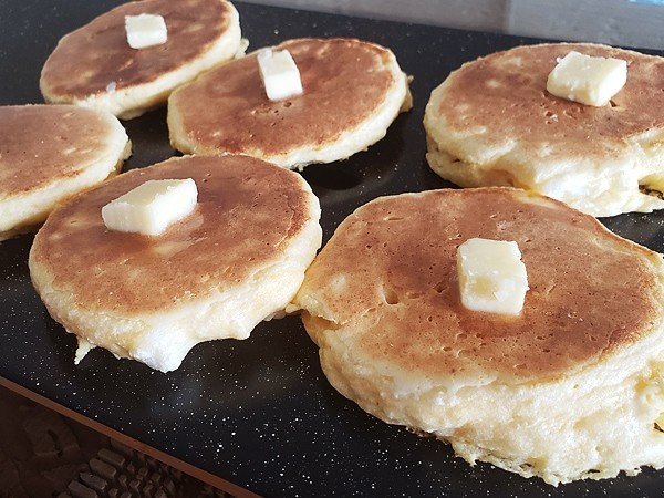 焼きながら幸せな気分になれるフワフワパンケーキ作りの秘策 スギアカツキ 世界文化社 公式note