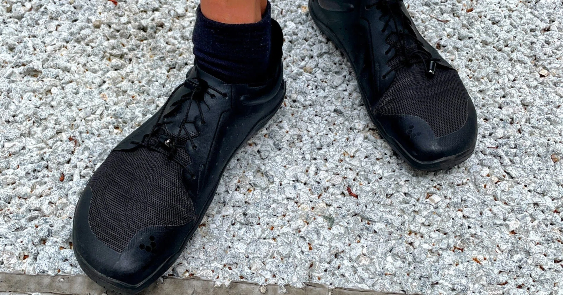 刺激強めのベアフットシューズ『Vivobarefoot』ドMな僕が3年間履き