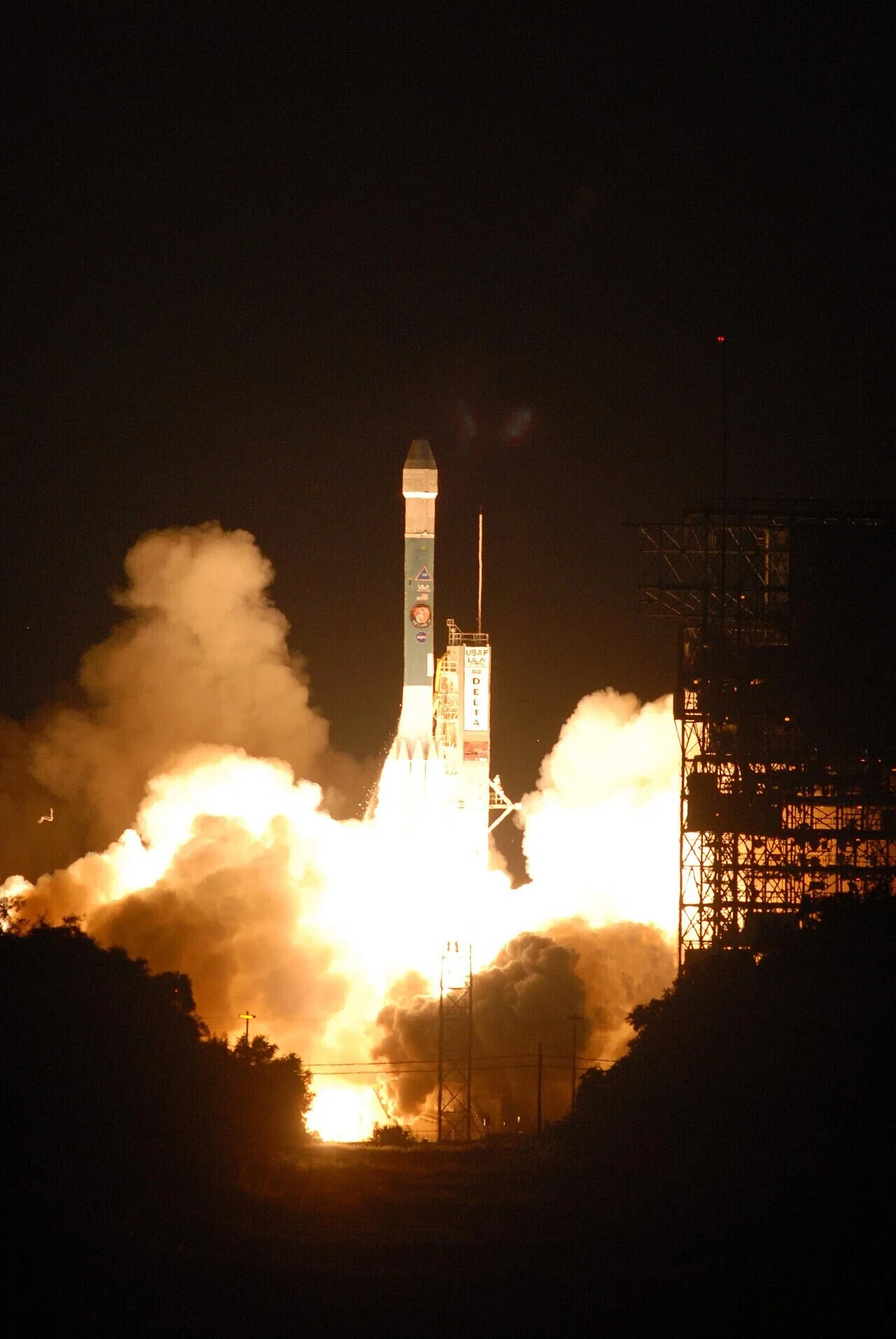 Phoenix Launch 04 08 2007
