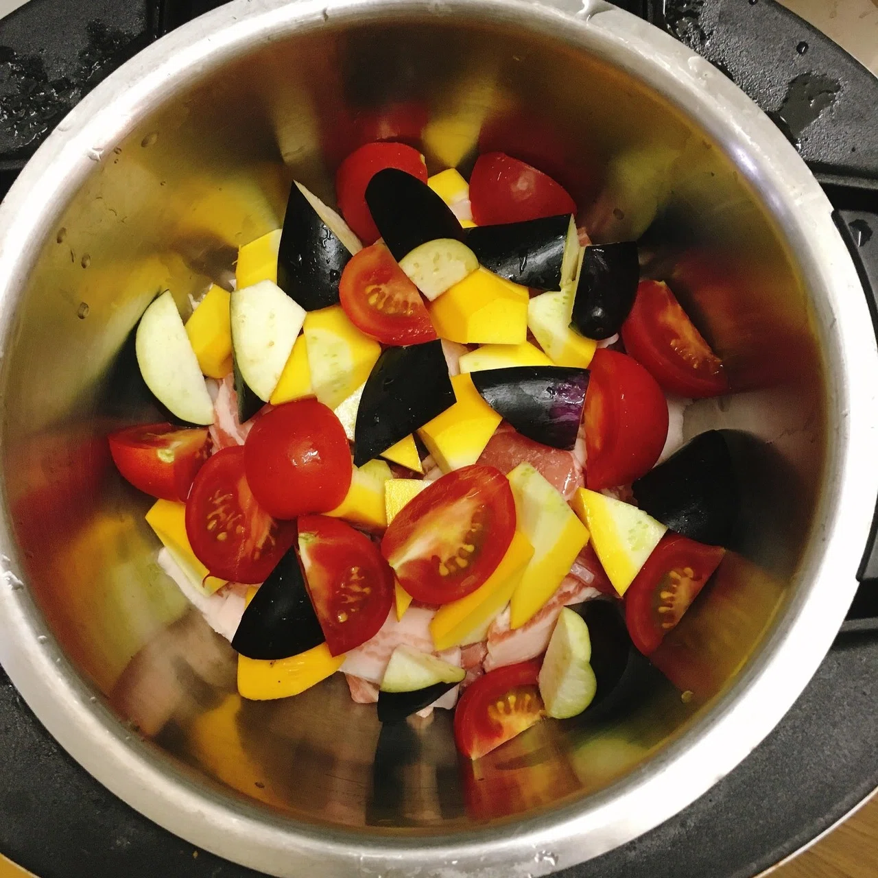ホットクックで夏野菜の豚汁を作ってみませんか｜猛牛打線