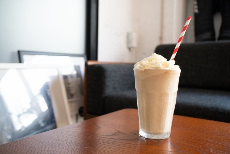 甘いコーヒーが気分の日はフラペチーノみたいなアイスコーヒーを ポストコアレンジレシピ Postcoffee Note 甘いコーヒーが気分の日はフラペチーノみたいなアイスコーヒーを ポストコアレンジレシピ Postcoffee Note