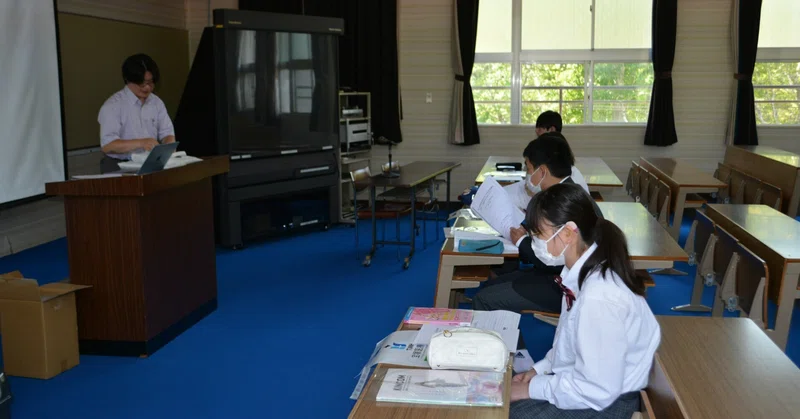 卒業後の進路を知る・学ぶ