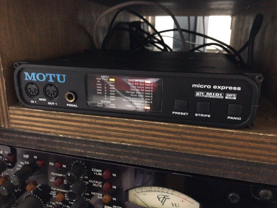 MOTU micro express midiインターフェイス MOTU micro express 4x6 USB MIDI Interface | RSPE Audio Solutions