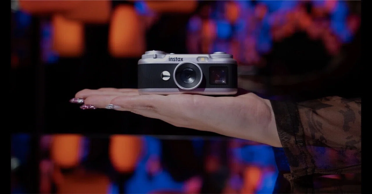 デジタルハリネズミを思い出す。小さなチェキ「instax Pal 2」が10月9