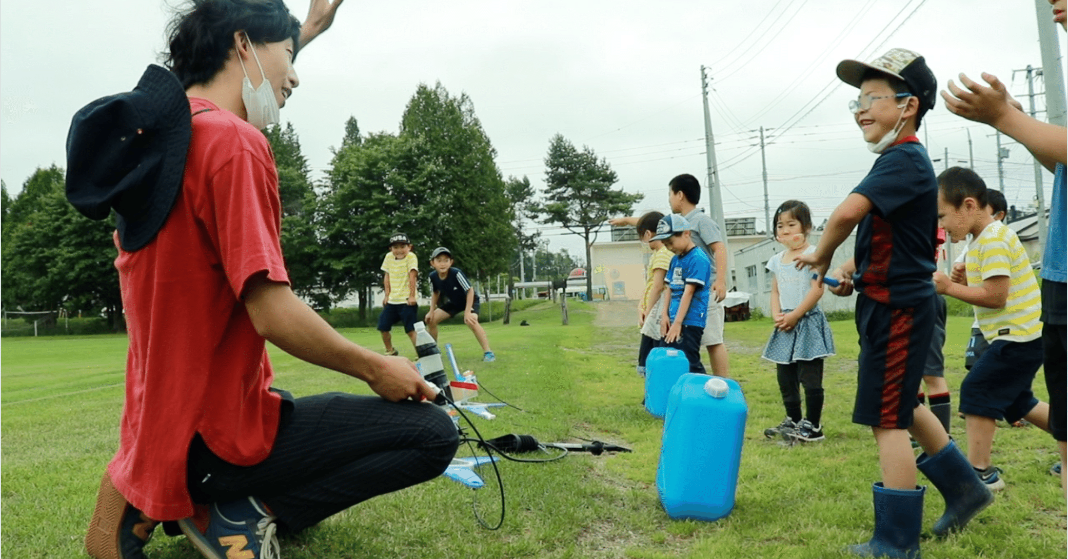 報告 ペットボトルロケットを飛ばそう あびらの遊育 好きが増える 好きが深まる Note