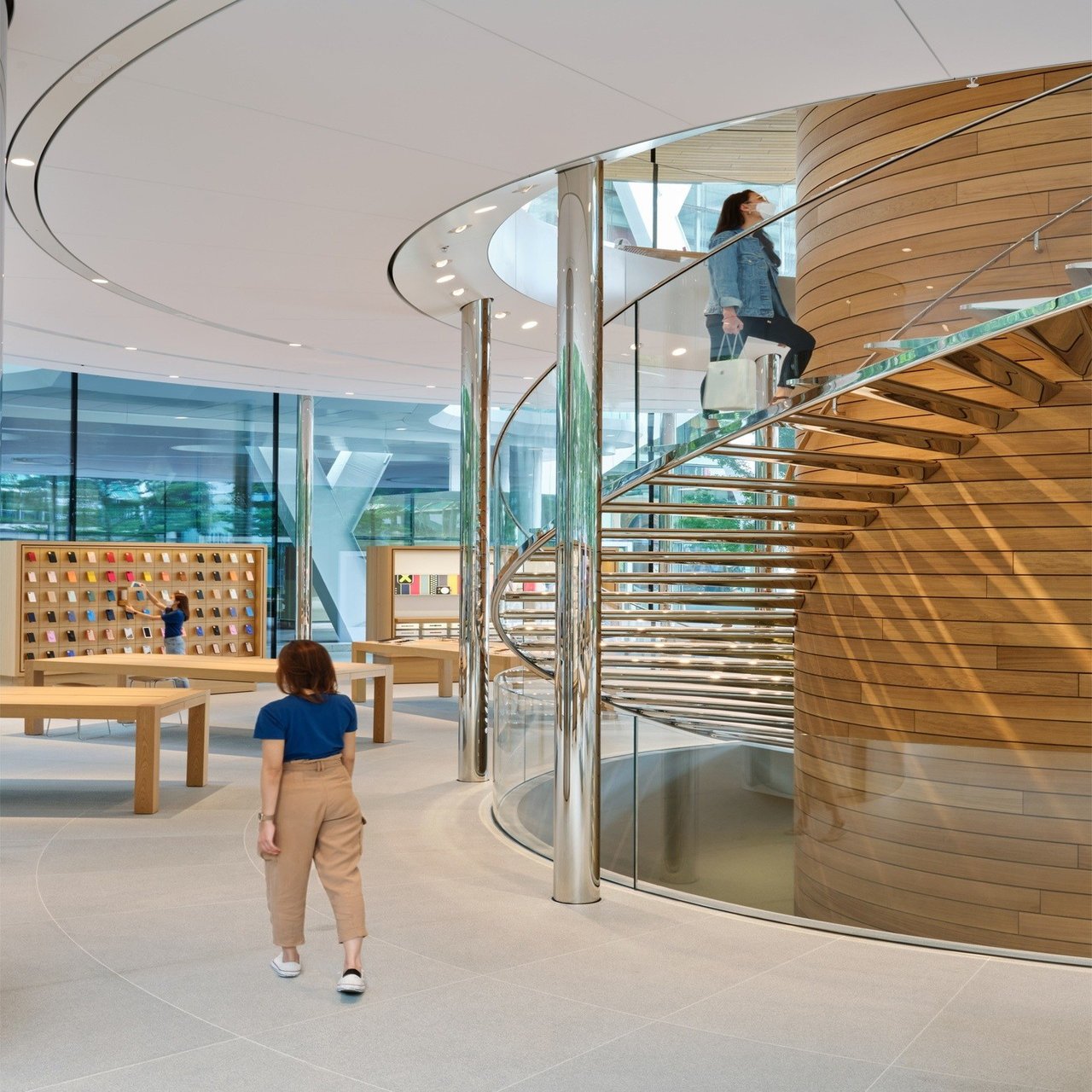 ガラスドームのような佇まいが美しいタイのApple Storeのデザイン