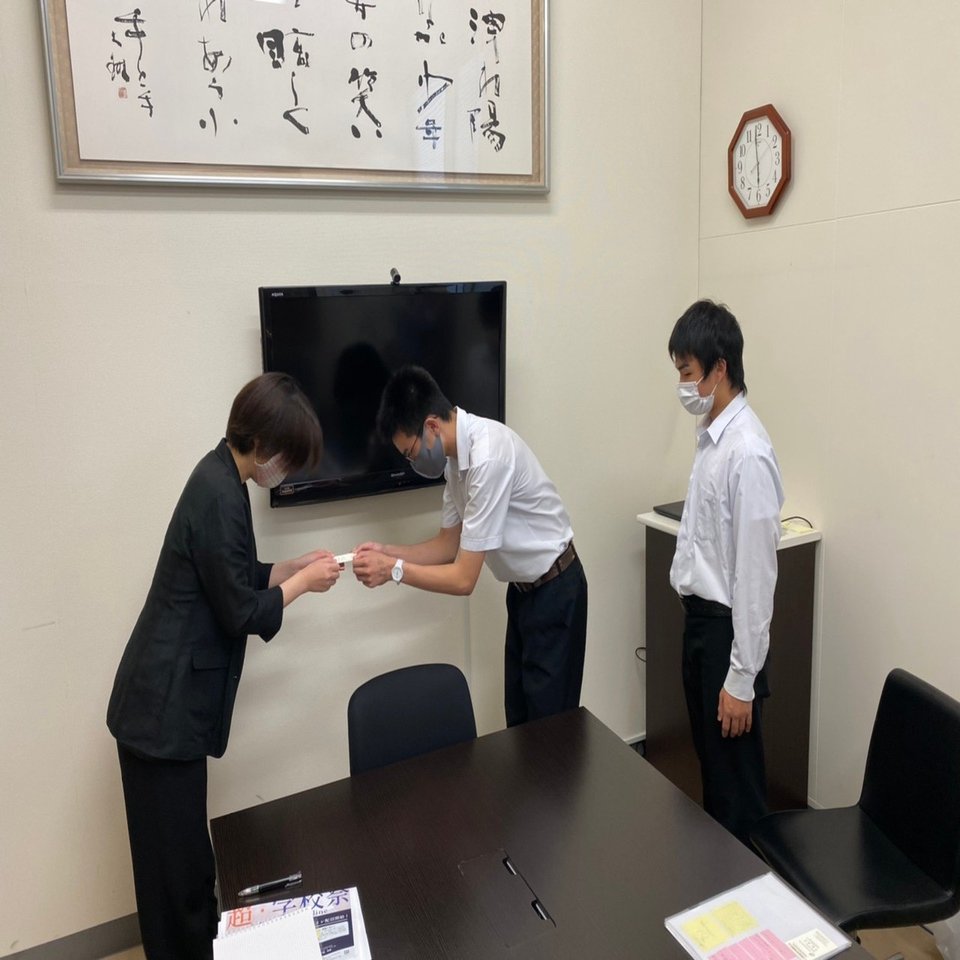 5 ポスター業者打合せの様子 超 学校祭 Online 大分県高校生団体 United For Next Note