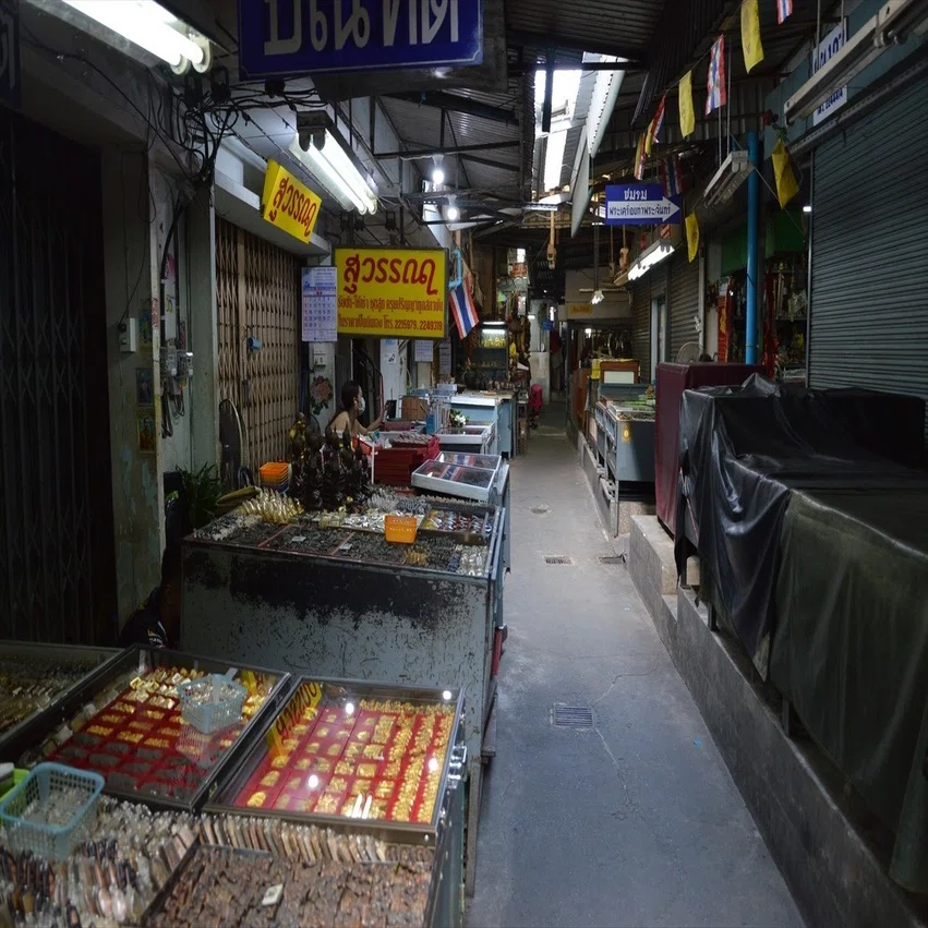 タイのお守り「プラクルアン」を手に入れる｜在住歴20年が話したい本当 