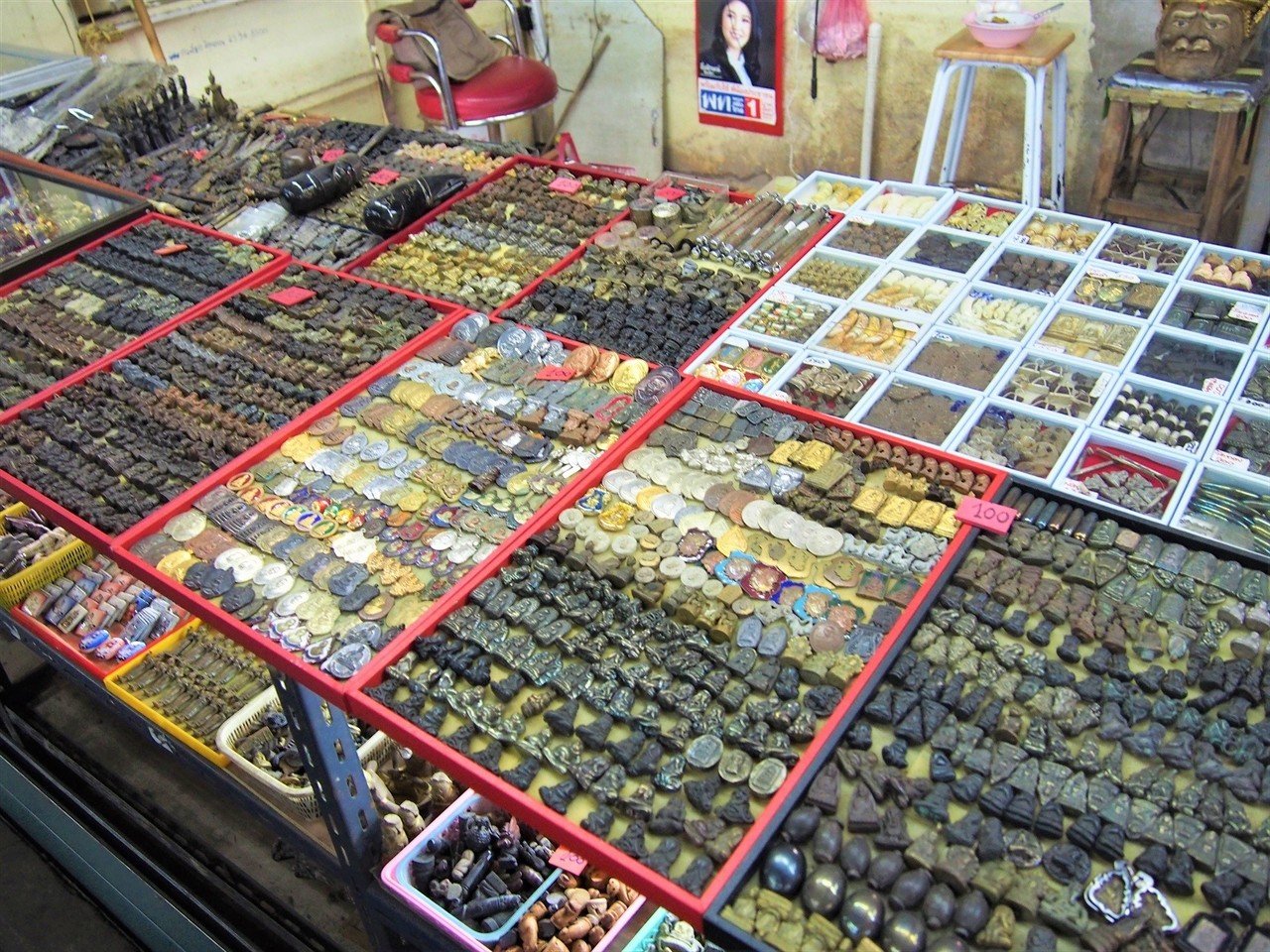 タイのお守り、プラクルアン専門店☆サワディープラ☆
