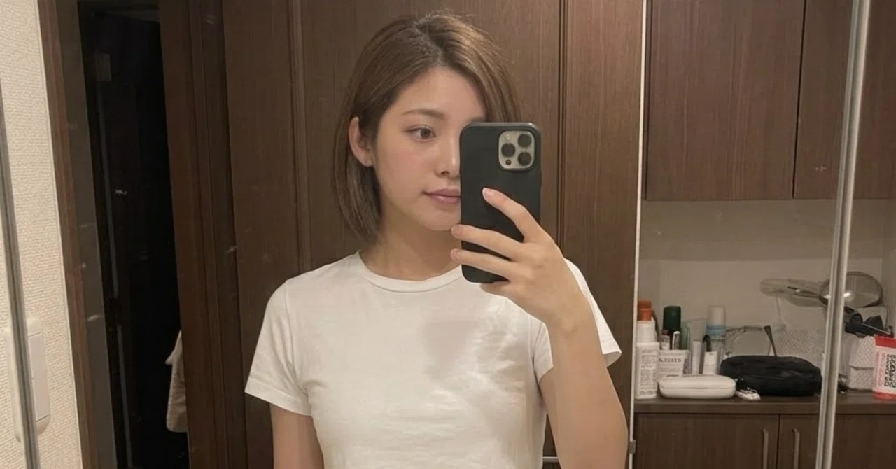 Every morning, I go back four times before leaving the house｜ひとみ