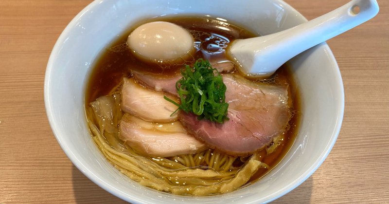 らぁ麺 はやし田で、醤油ラーメン