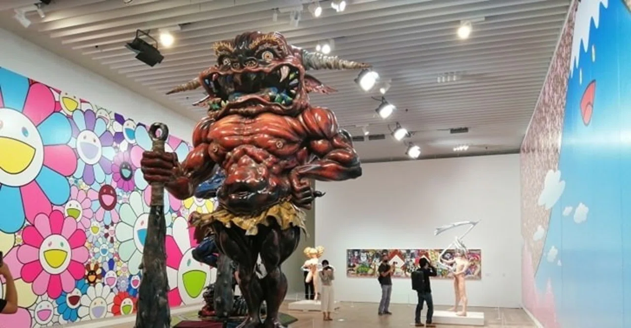 村上隆のダイナミック空間からスタート⚡いきなり巨大な鬼の彫刻《阿像