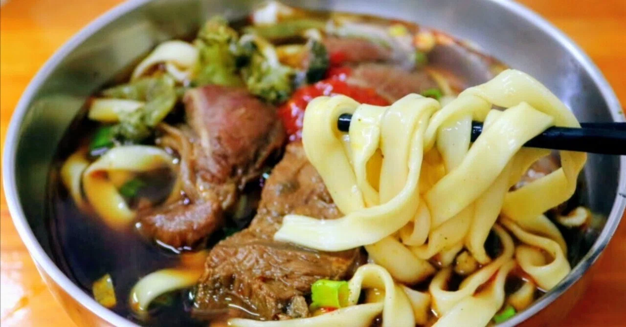 台湾】入りにくいけど入ったら勝ち🌟静かに開く町中ローカル麺店内「明
