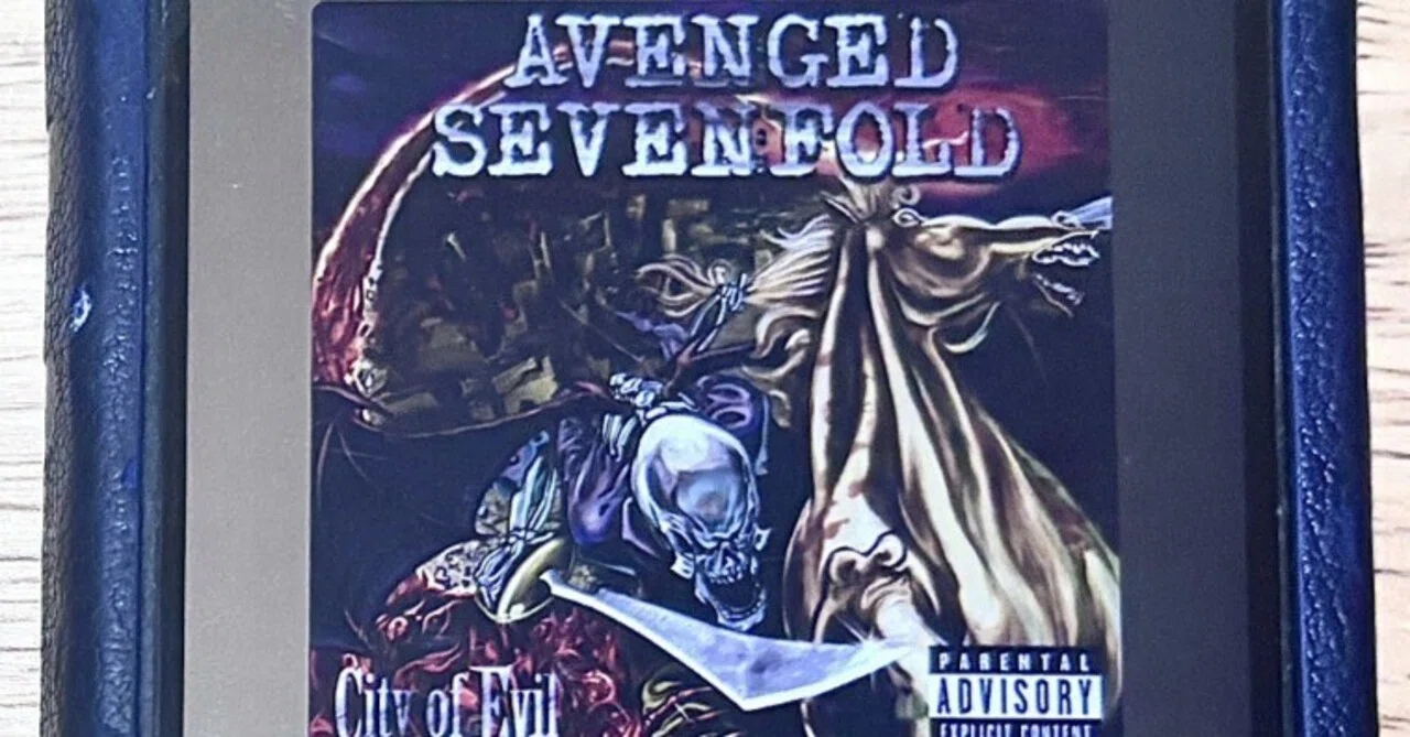 来日記念】ヘヴィメタルの“ゼンブ”が詰まった名盤――AVENGED SEVENFOLD