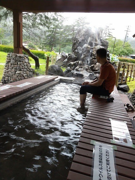 さわんど温泉足湯