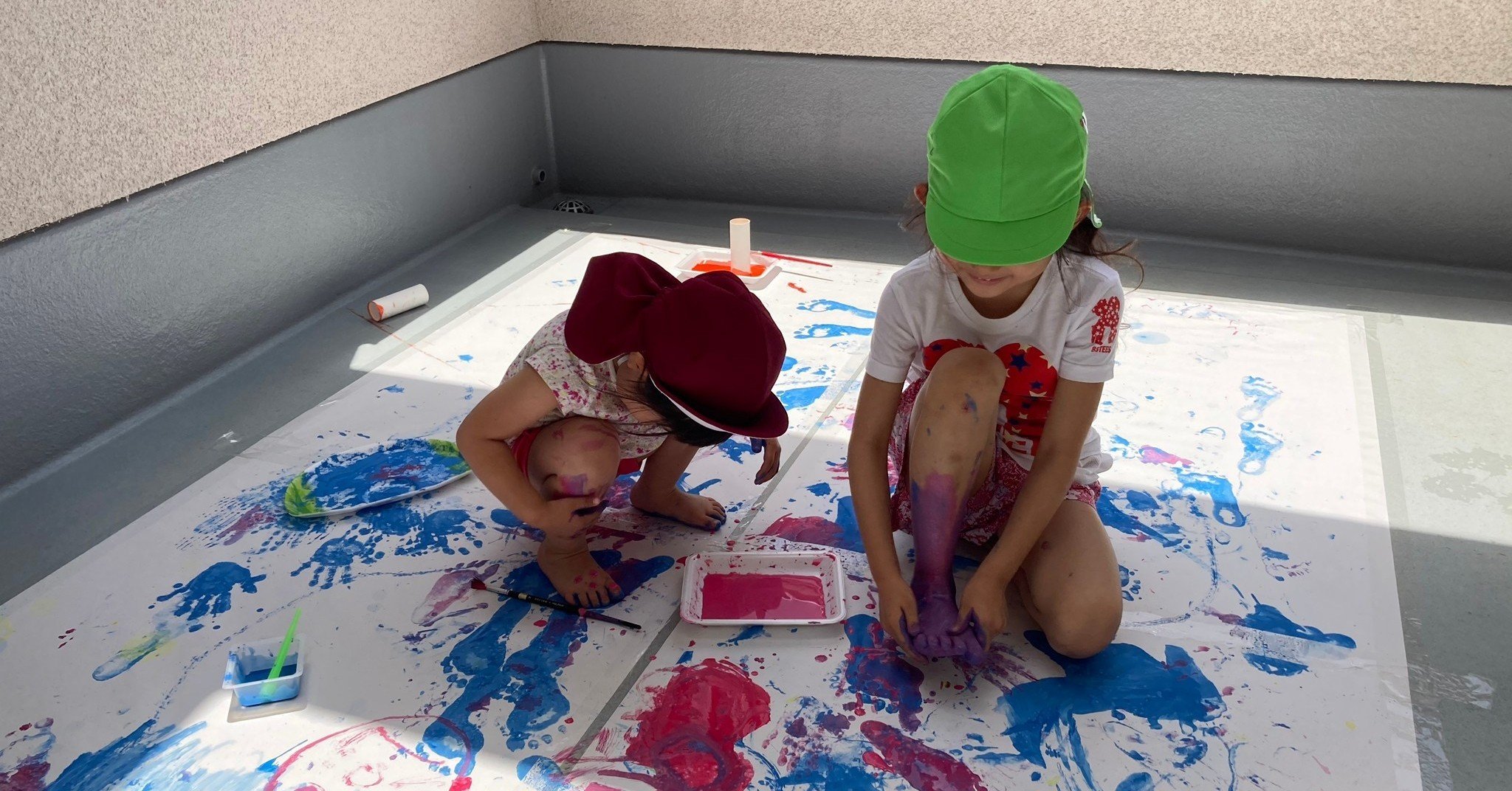 🐼こどもとおうち遊び〜全身でえのぐ遊び〜🐼｜ねっこぼっこ