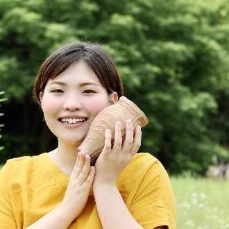 7 6アースデイで法螺貝吹き 縄文土器アーティストmomo Note