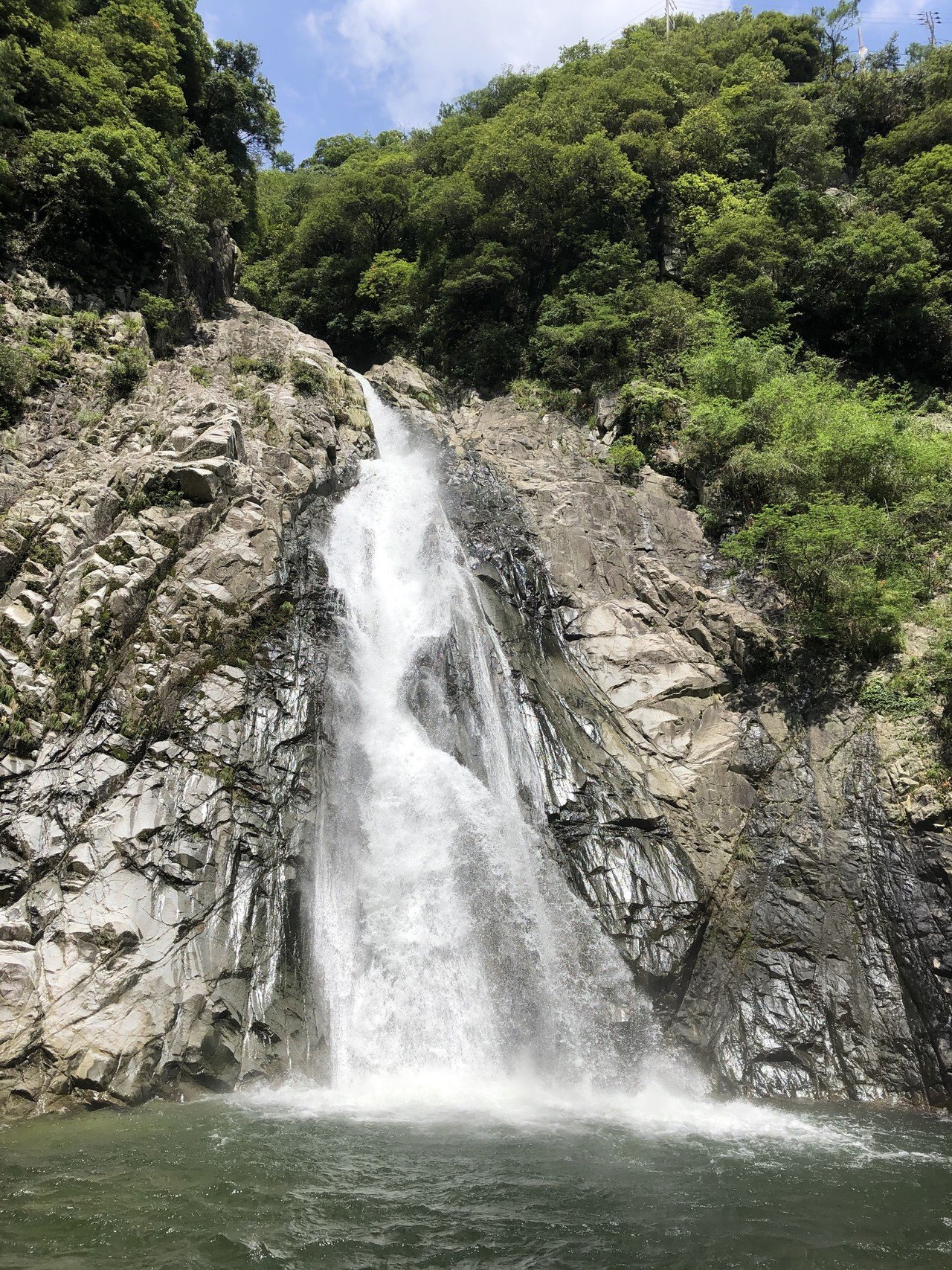 新神戸駅からすぐに行ける自然 布引の滝 でマイナスイオンたっぷり Kaoru Miyazaki Note 新神戸駅からすぐに行ける自然 布引の滝 でマイナスイオンたっぷり Kaoru Miyazaki Note