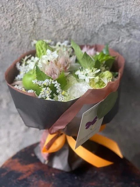 勝間和代になる方法 174 お花で氣持ちを伝えたいならこの花屋 清澄白河バタフライデコ めい Note