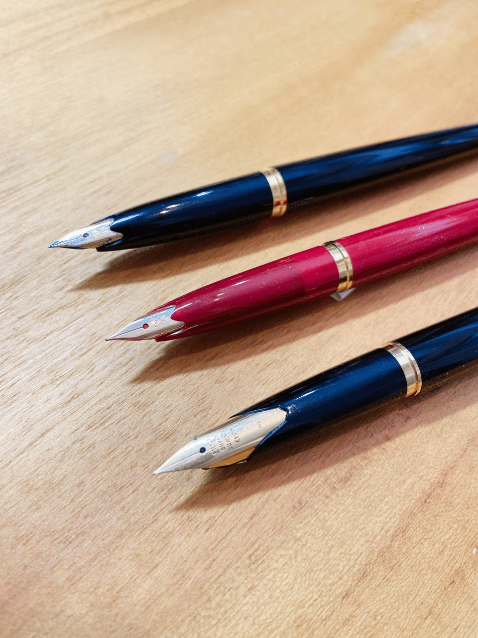 いつまでもあると思うな万年筆のデスクペン｜noda