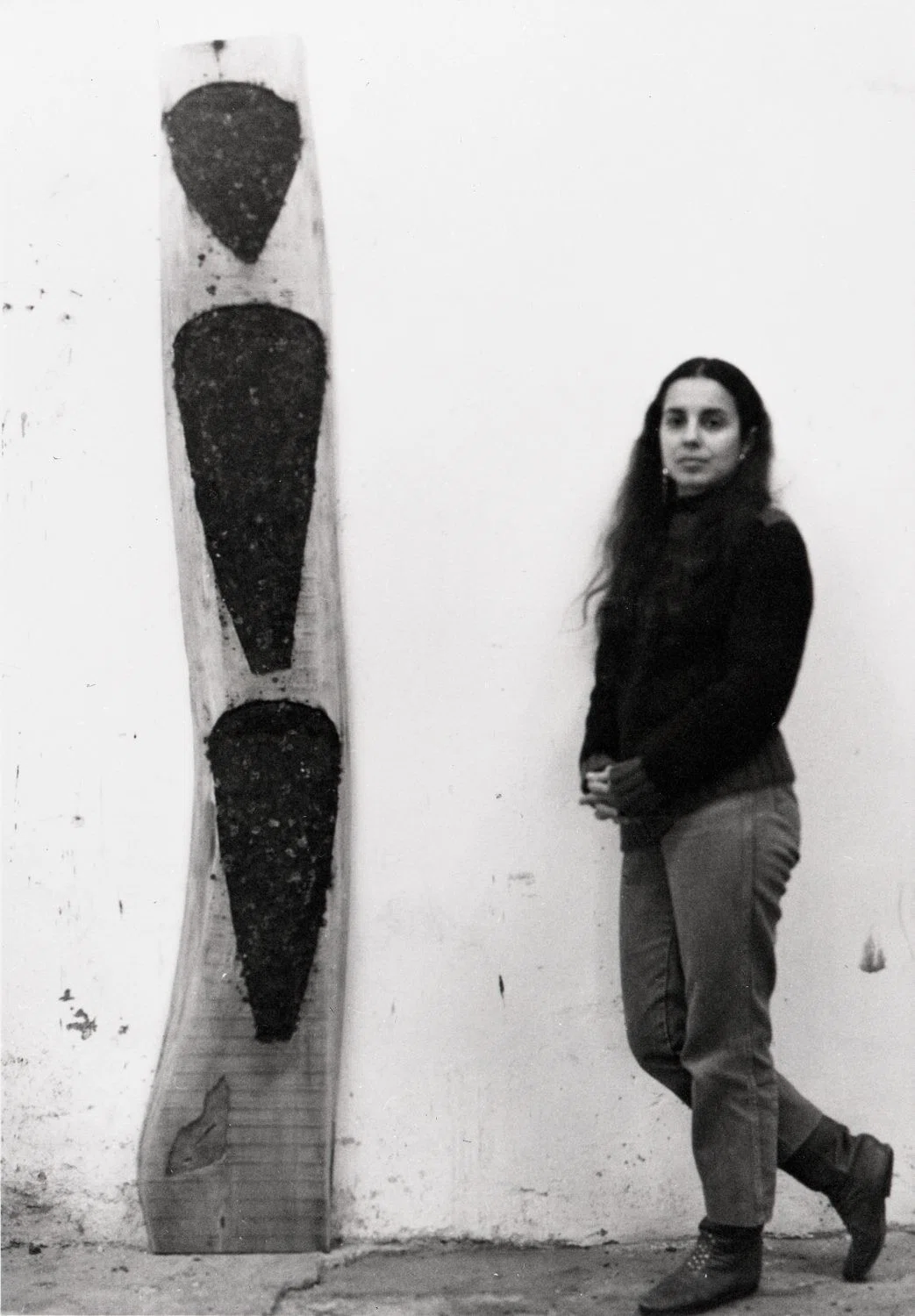 Ana Mendieta　アナ・メンディエタ 女性アナ・メンディエタ-その最期は厳格なる死というパフォーマンスか