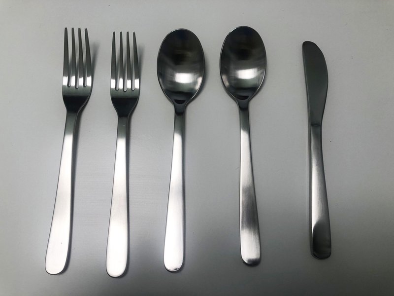 無印良品のジャスパー モリソンがデザインしたカトラリーを手に取ってみる Taku Note