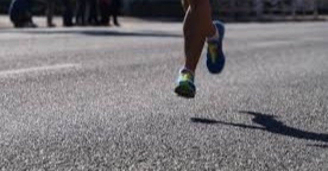 ピッチを強化 下り坂について考える さかもと 陸上競技トレーナー Note
