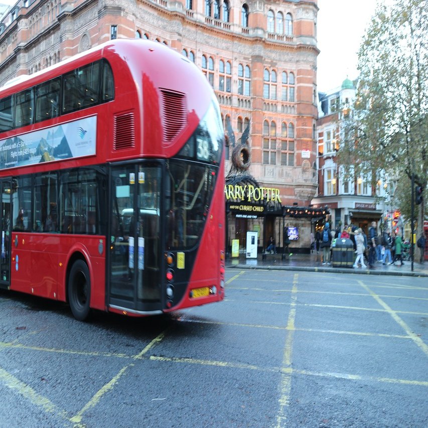 ロンドン ダブルデッカー クロニクル Reading Mug Note
