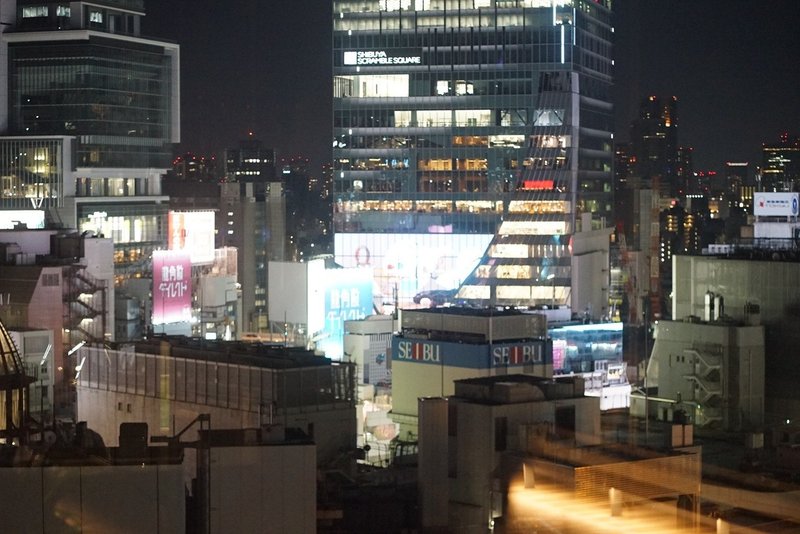 霜柱のビルが建つ街 夜の東京 Shuzo Kumagai Note