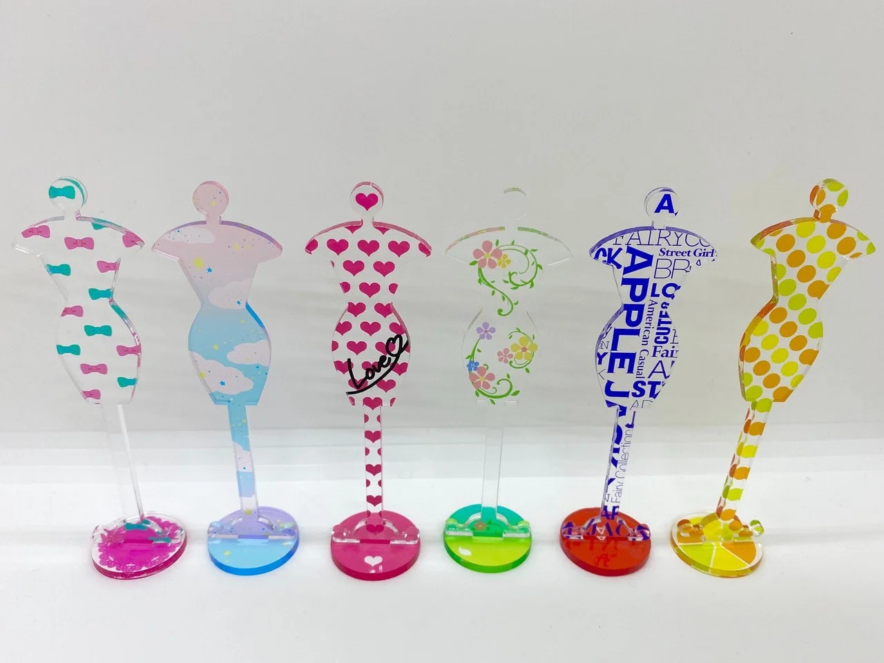 作品】アクリルスタンド「ドール用トルソー」｜うた