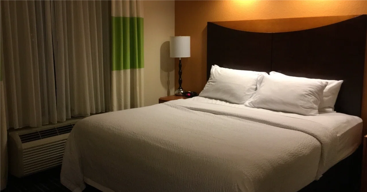 Hotel-like Living in a Rental: 6 Ways to Eliminate Clutter in Your ...