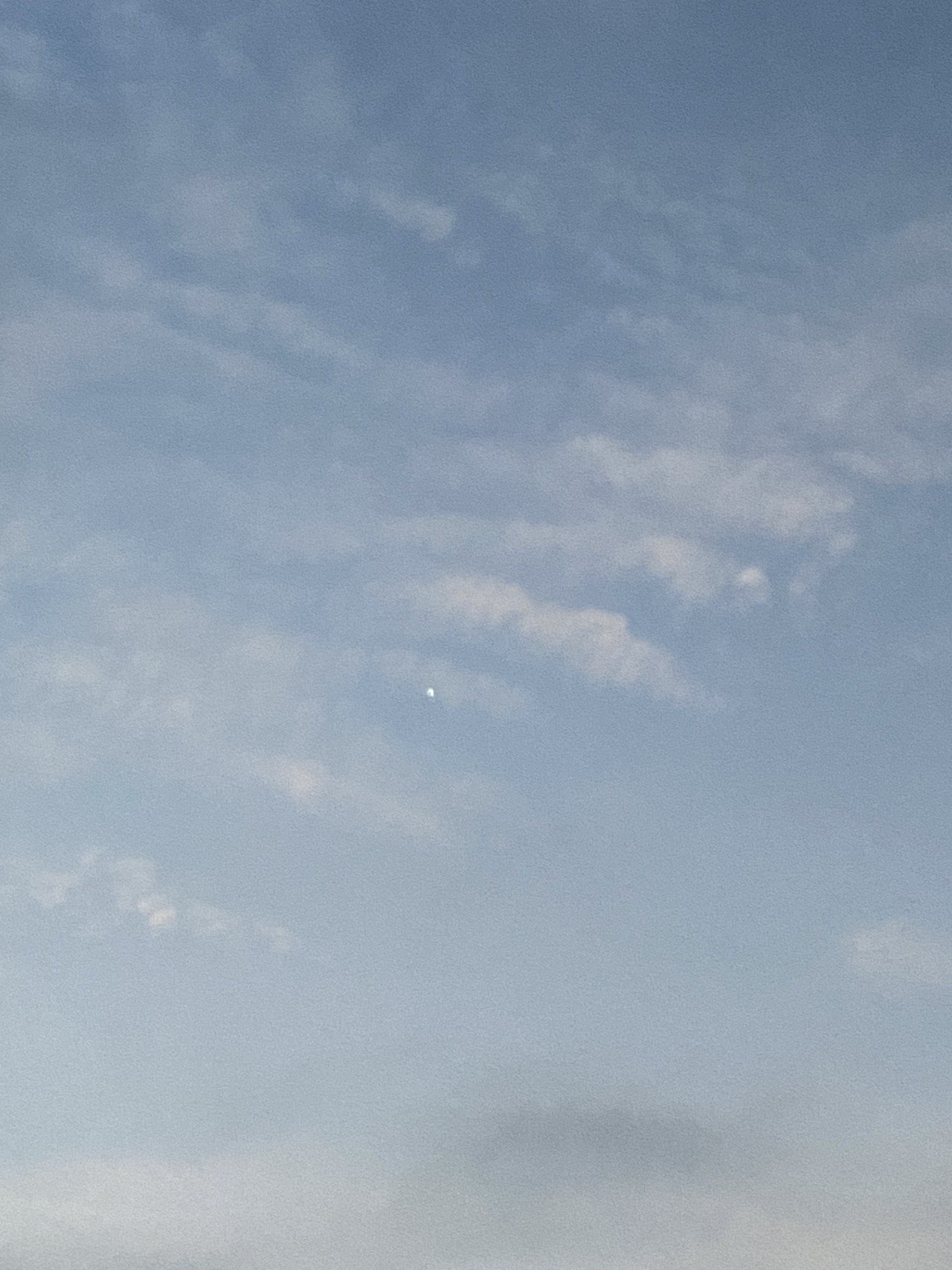 また朝がやってきた 東の空に星がひとつ 金星が輝いている 穏やかな一日でありますように ユキリン Note また朝がやってきた 東の空に星がひとつ 金星が輝いている 穏やかな一日でありますように ユキリン Note
