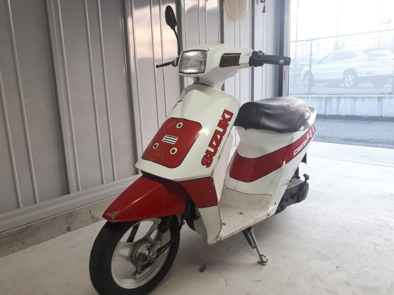 スズキ カーナF3 リヤスポイラー