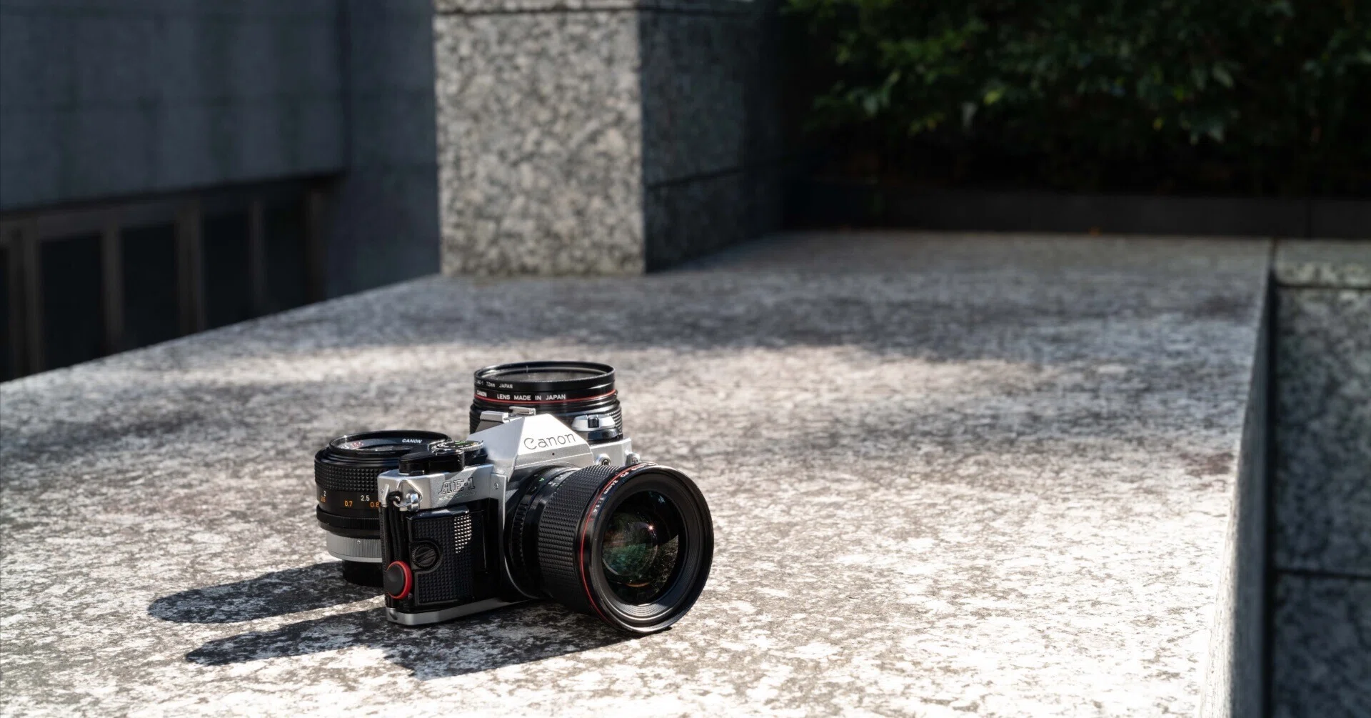 Canon AE-1 フィルムカメラ レンズ付き Canon AE-1 PROGRAM フィルムカメラを「誰でも使えるもの」にした一台