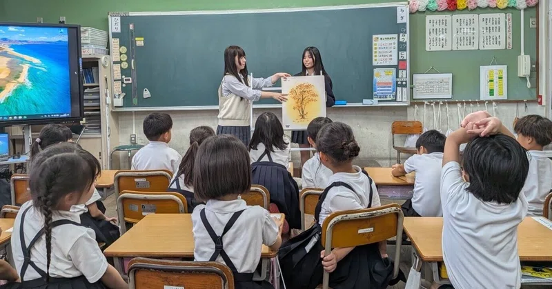 😸【貴志川高校】絵本で広がる地域の輪！西貴志小学校でよみかたり交流を行いました