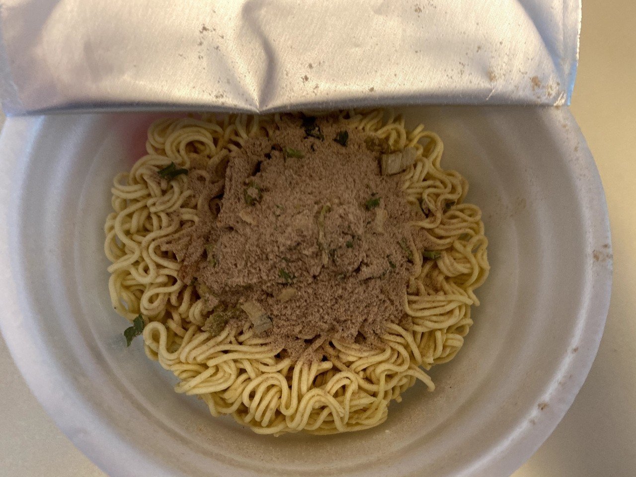 日本では見ない日本のカップ麺ー麺楽 濃厚魚介とんこつ風ー ニッチ Note 日本では見ない日本のカップ麺ー麺楽 濃厚魚介とんこつ風ー ニッチ Note