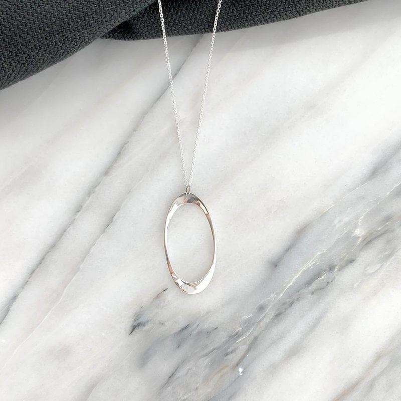オーバルモチーフのロングネックレス Naotjewelry Note オーバルモチーフのロングネックレス Naotjewelry Note