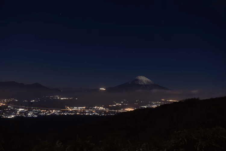 明日、富士山を撮るためのオススメの場所について記事更新します。

#富士山　#山　#日本　#絶景　#夜景　#箱根　#神奈川　#静岡　#カメラ　#カメラのたのしみ方　#一眼レフ　#一眼レフ初心者　#旅　#旅行　#旅好き　