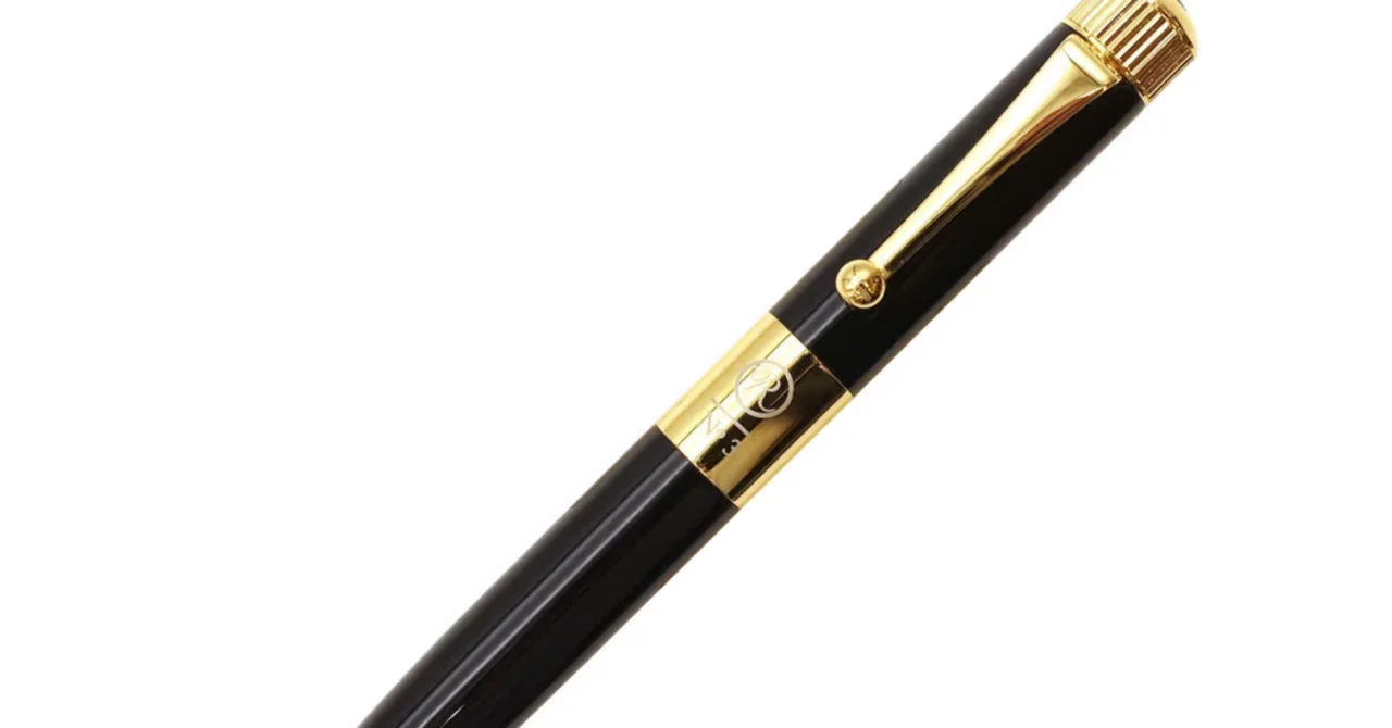 極美品　ロメオ　ミニボールペン　黒金 大人の手元を格上げする一本。伊東屋「ロメオ No.3 ボールペン mini