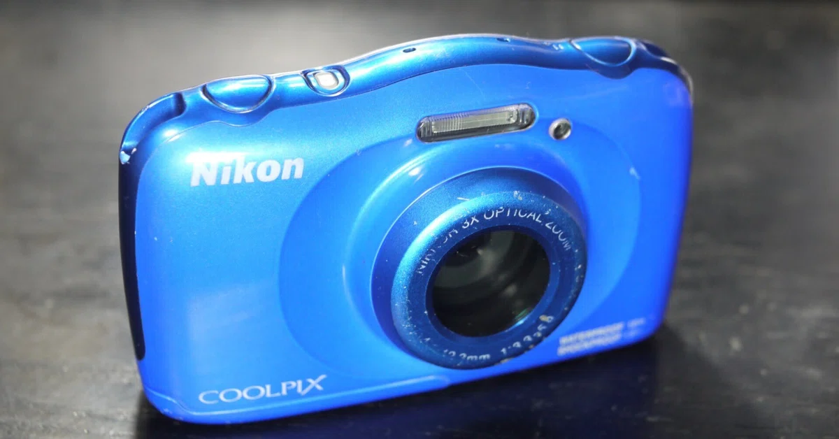 ✨️Nikon COOLPIX W100 防水 防塵 耐衝撃✨️完全動作確認済み オールドコンデジ図鑑【#42】Nikon COOLPIX W100 防水・耐衝撃でどこへ