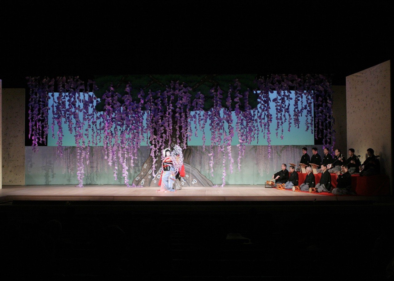踊り、躍る その弐 ＜長唄「藤娘」を題材にした『Wisteria』＞｜花ノ本