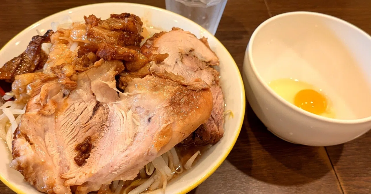 【今日のランチを晒すコーナー!】ラーメンイエローでマシマシ ...