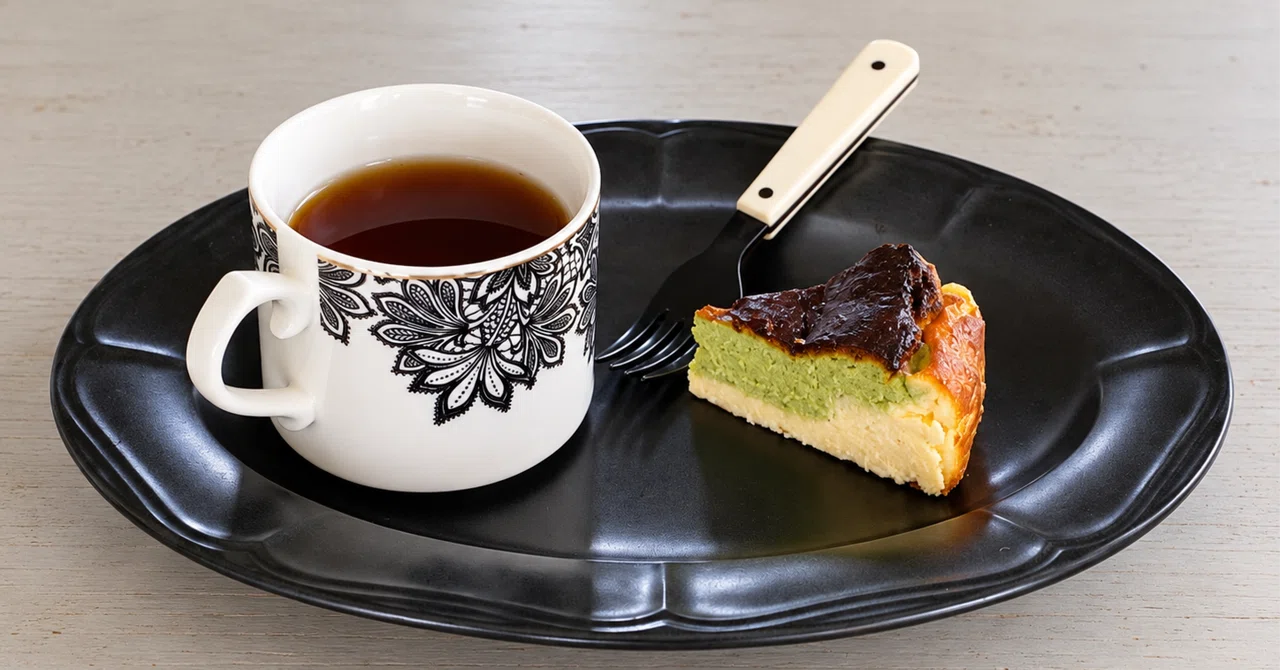 Komatsuna Powder Basque Cheesecake｜OYAOYA | 京都産の切り干し野菜(乾燥野菜)