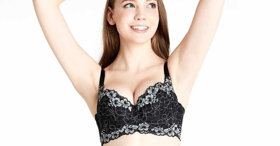 肩こりの原因は ブラジャー自体ではなく着け方にあり ブラジャーの着け方について Heaven Japan 下着で私を好きになる Note