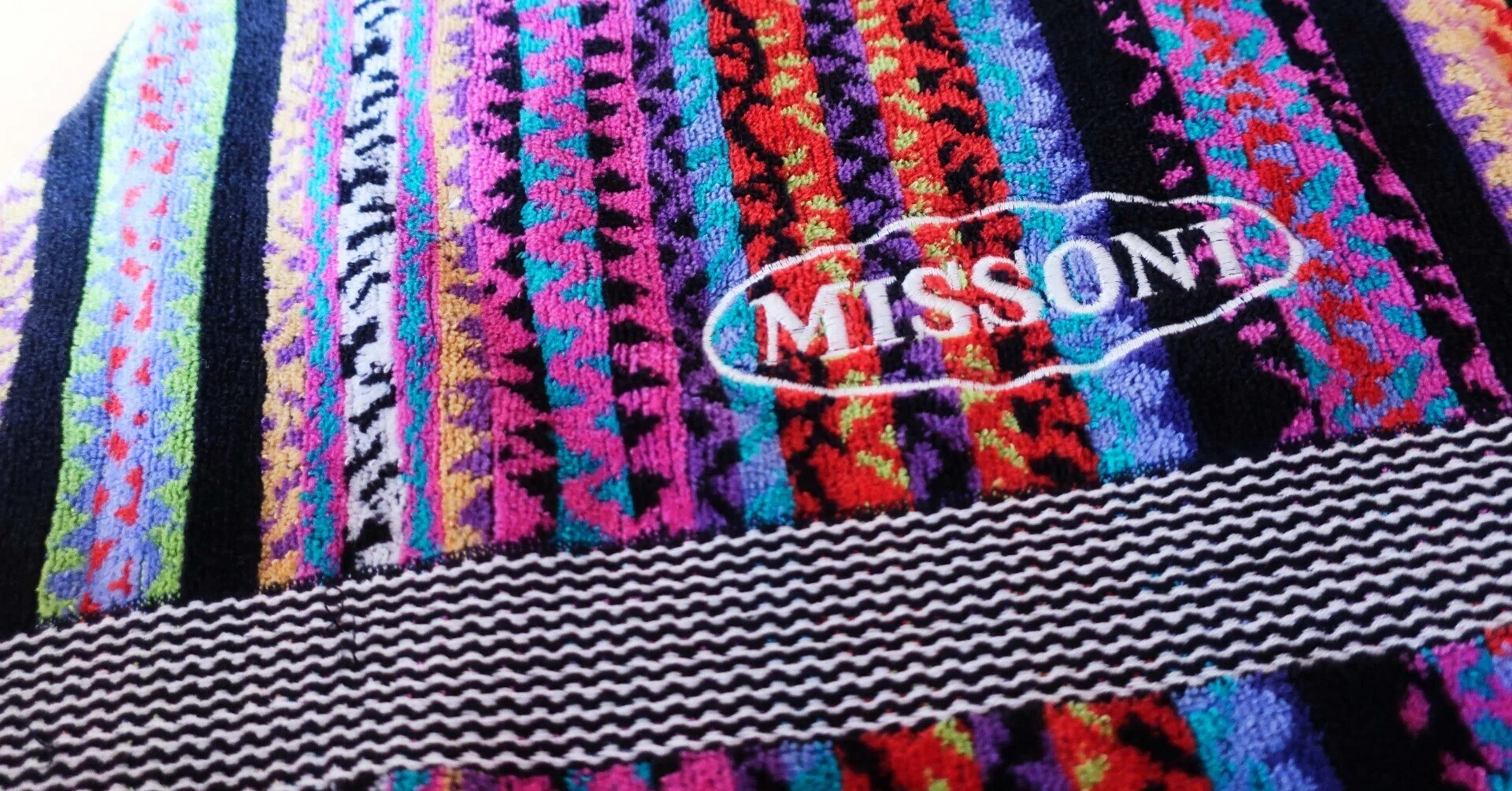 MISSONI T&J Vestor イタリア製　ブランケット　ミッソーニ　ラグ 母のブランケット。MISSONI。その温かさに驚く。｜らいら