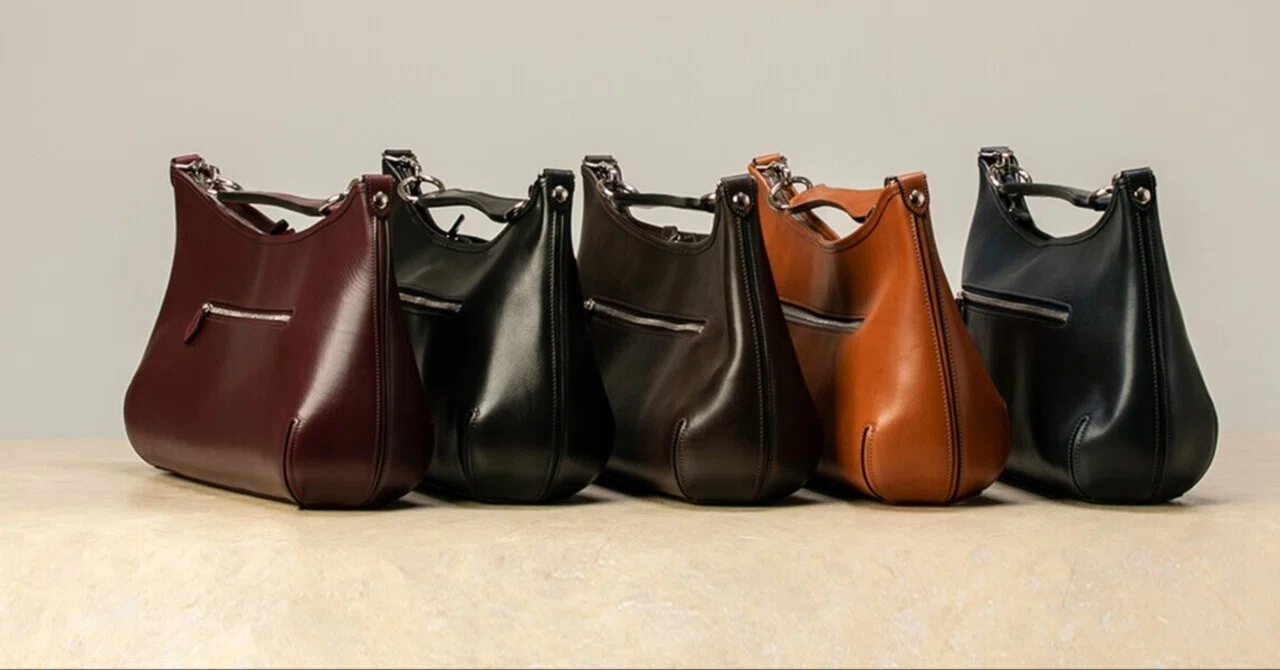 Why a 2-way shoulder bag made of high-quality leather is recommended ...