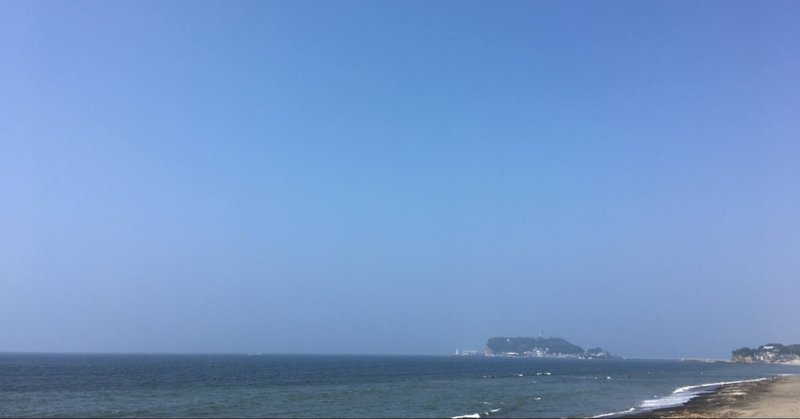 PHOTO：七里ヶ浜から眺めた江ノ島