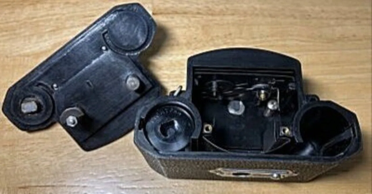 MIKKER 35 ボルタ判フィルムカメラ スタート35」というボルタ判カメラがありました｜bucker